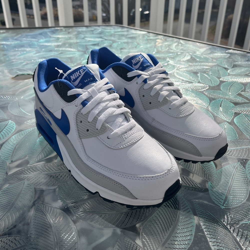 NEVER WORN NIKE AIR MAX 90’s 10.5